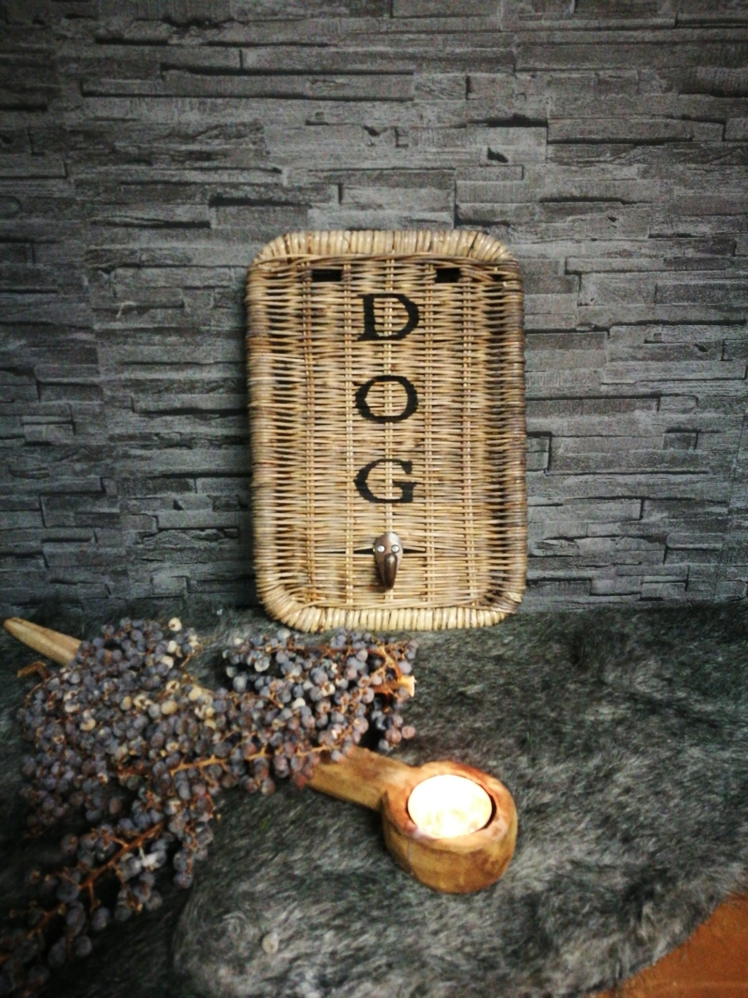 Rattan hondenriemhanger "Dog" 00380