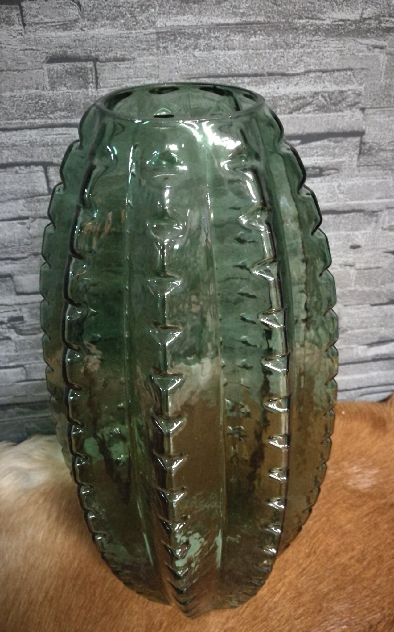 Glazen vaas cactus L 01369