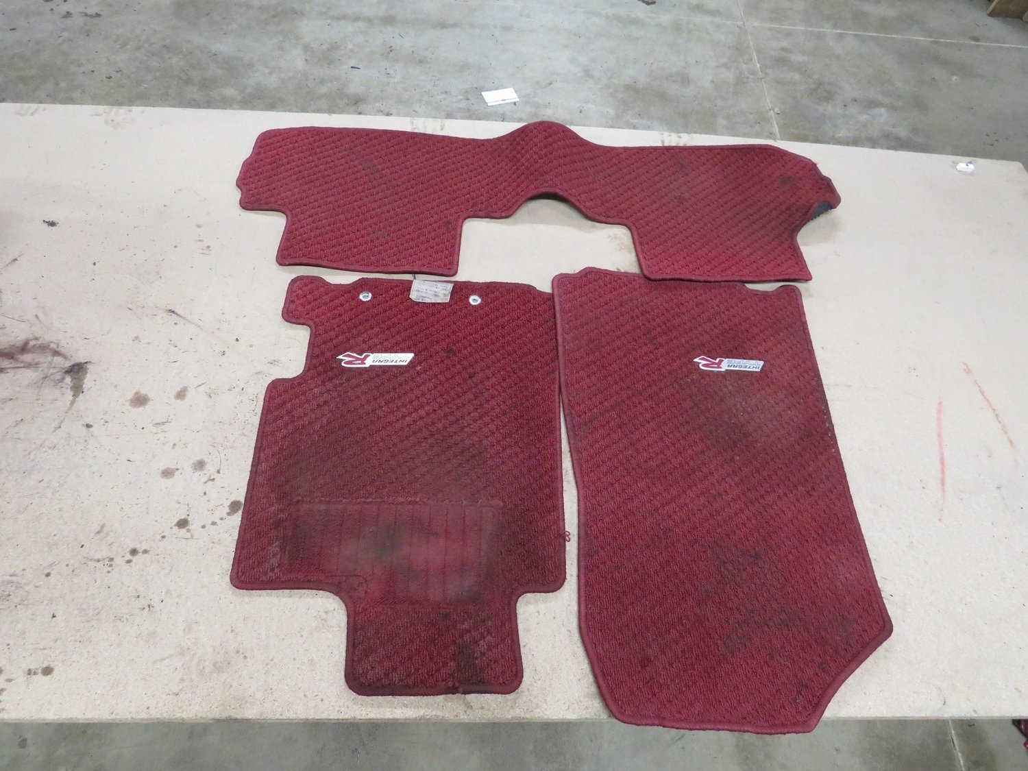 Honda Integra Type R Dc5 A Set Of Red Mats