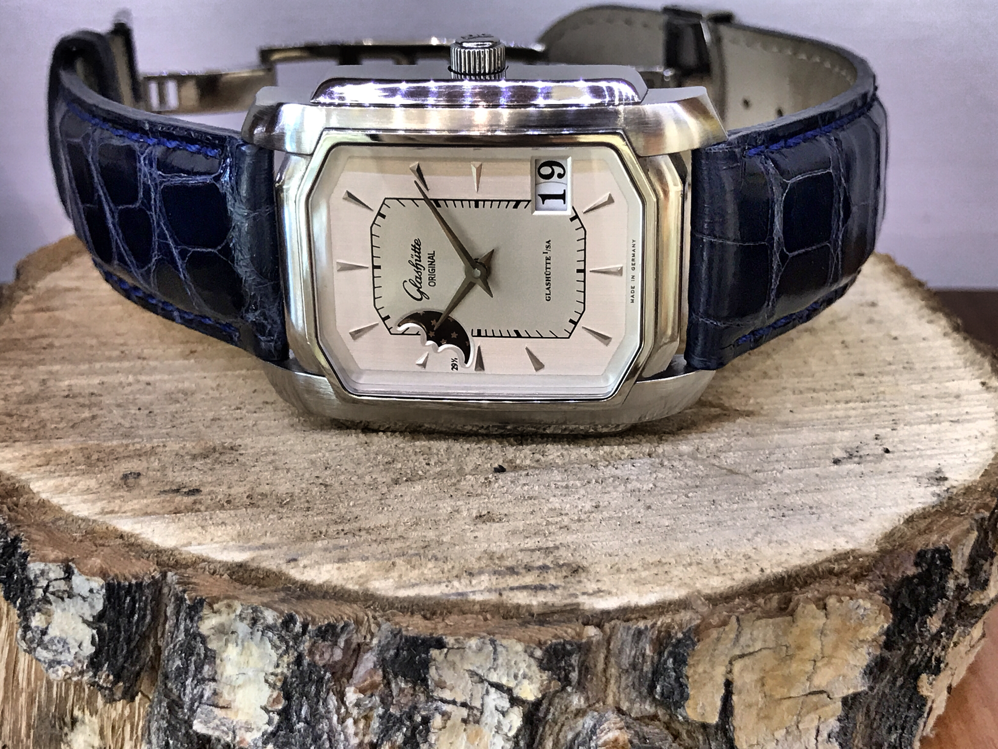 Glashutte Senator Karree moonphase