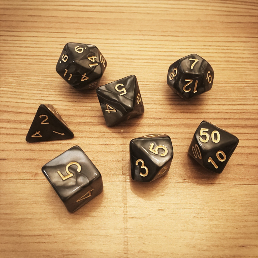 Dice Set - Black Die003