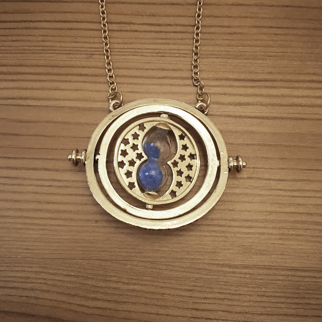 Hourglass necklace - blue TTBlue