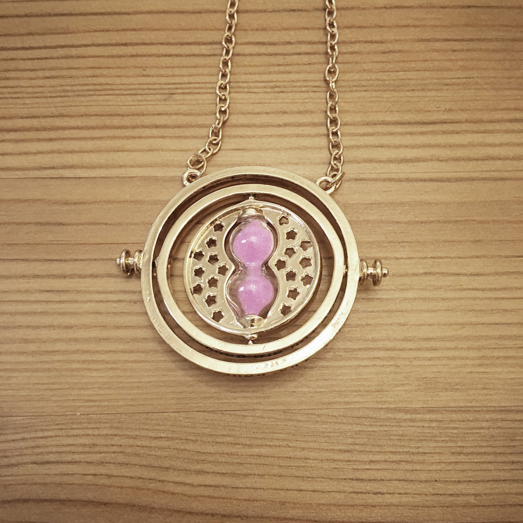 Hourglass necklace - pink TTPink