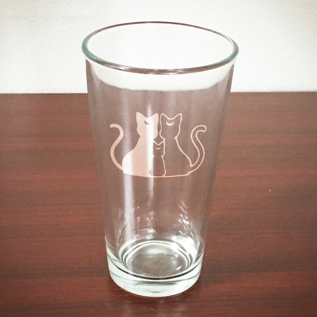 Etched 16oz pub glass - Cats EGpub-cats