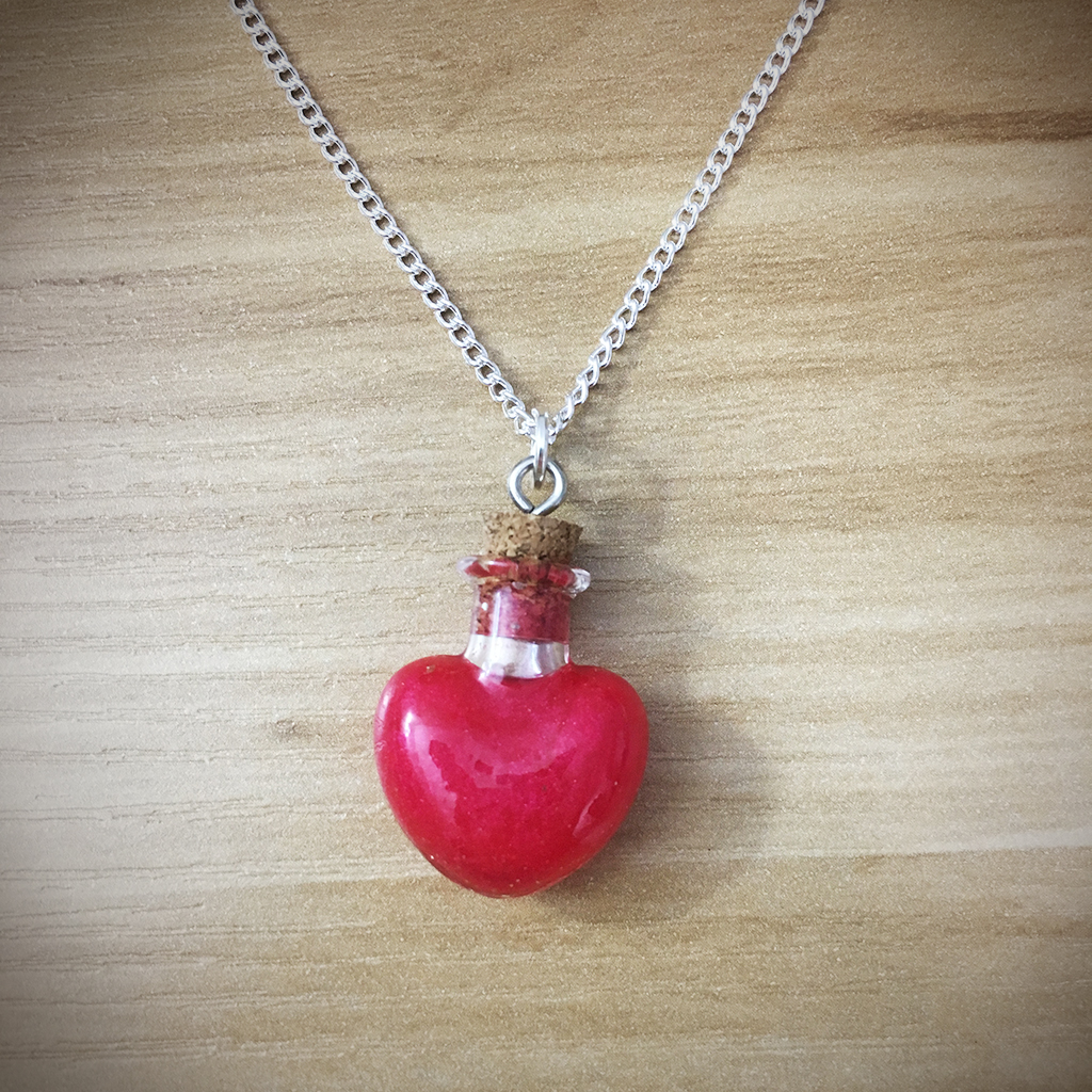 Potion Necklace - Heart Potion001