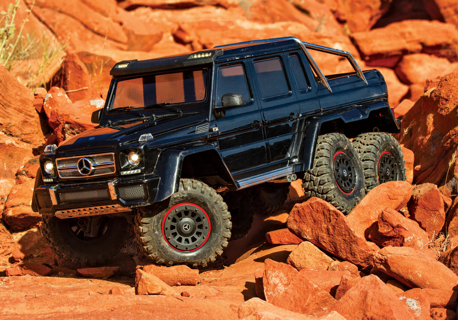 Traxxas TRX-6 Mercedes-Benz G 63 AMG 6x6 (XL-5HV, TQi, LED Lights) (No Battery or Charger) Traxxas TRX-6 Mercedes-Benz G 63 AMG 6x6 (XL-5HV, TQi, LED Lights) (No Battery or Charger)