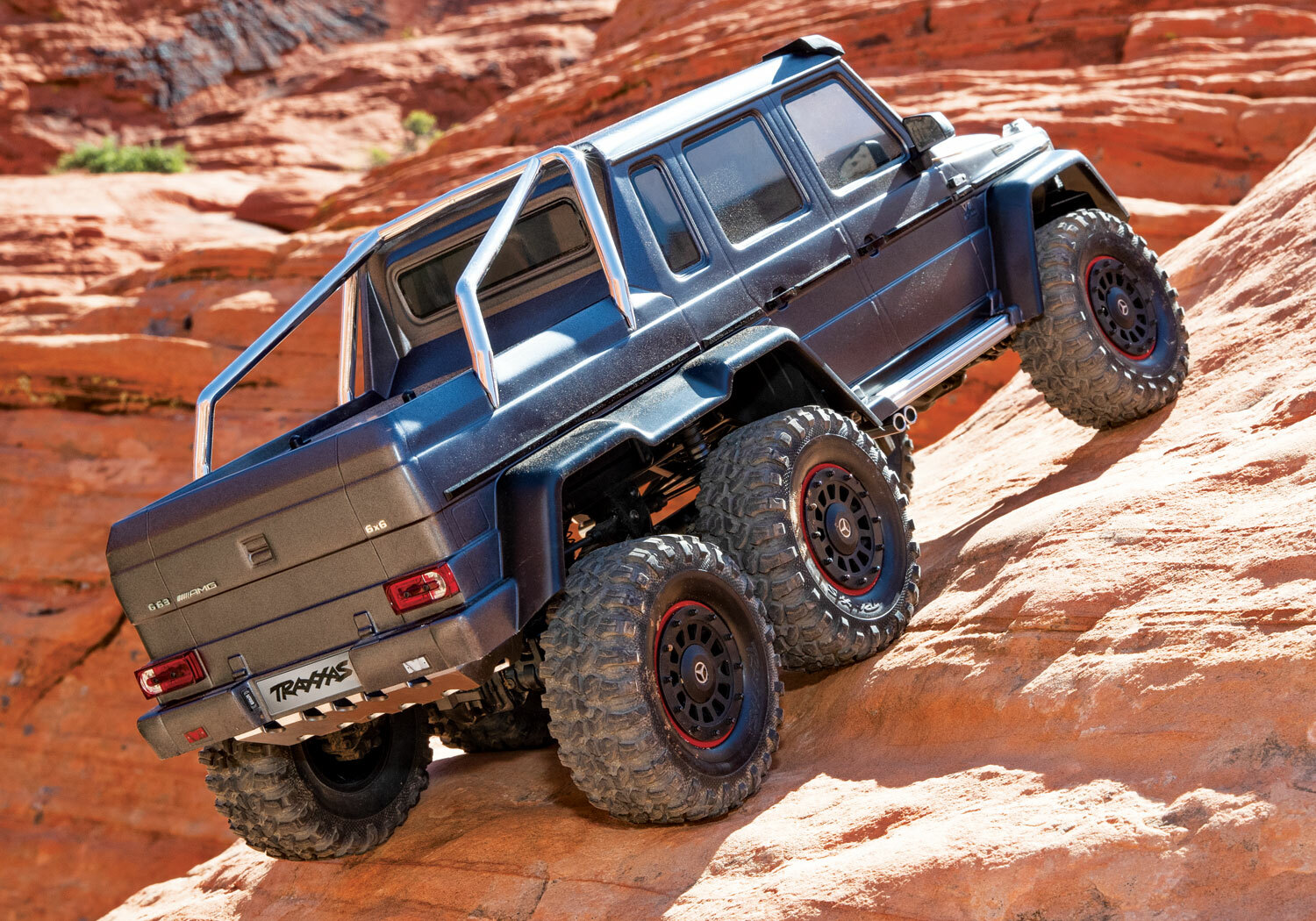 Traxxas TRX-6 Mercedes-Benz G 63 AMG 6x6 (XL-5HV, TQi, LED Lights) (No Battery or Charger) - Special Edition Traxxas TRX-6 Mercedes-Benz G 63 AMG 6x6 (XL-5HV, TQi, LED Lights) (No Battery or Charger) - Special Edition
