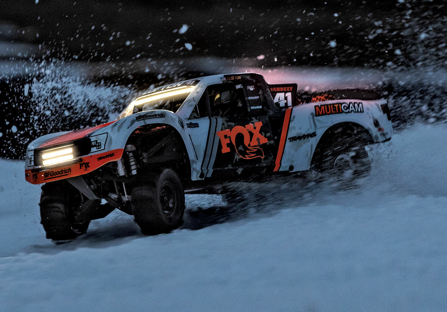 Traxxas UDR Unlimited Desert Racer Pro-Scale™ with Lights (VXL-6S/TQi/No Batt/No Chg) Traxxas UDR Unlimited Desert Racer Pro-Scale™ with Lights (VXL-6S/TQi/No Batt/No Chg)