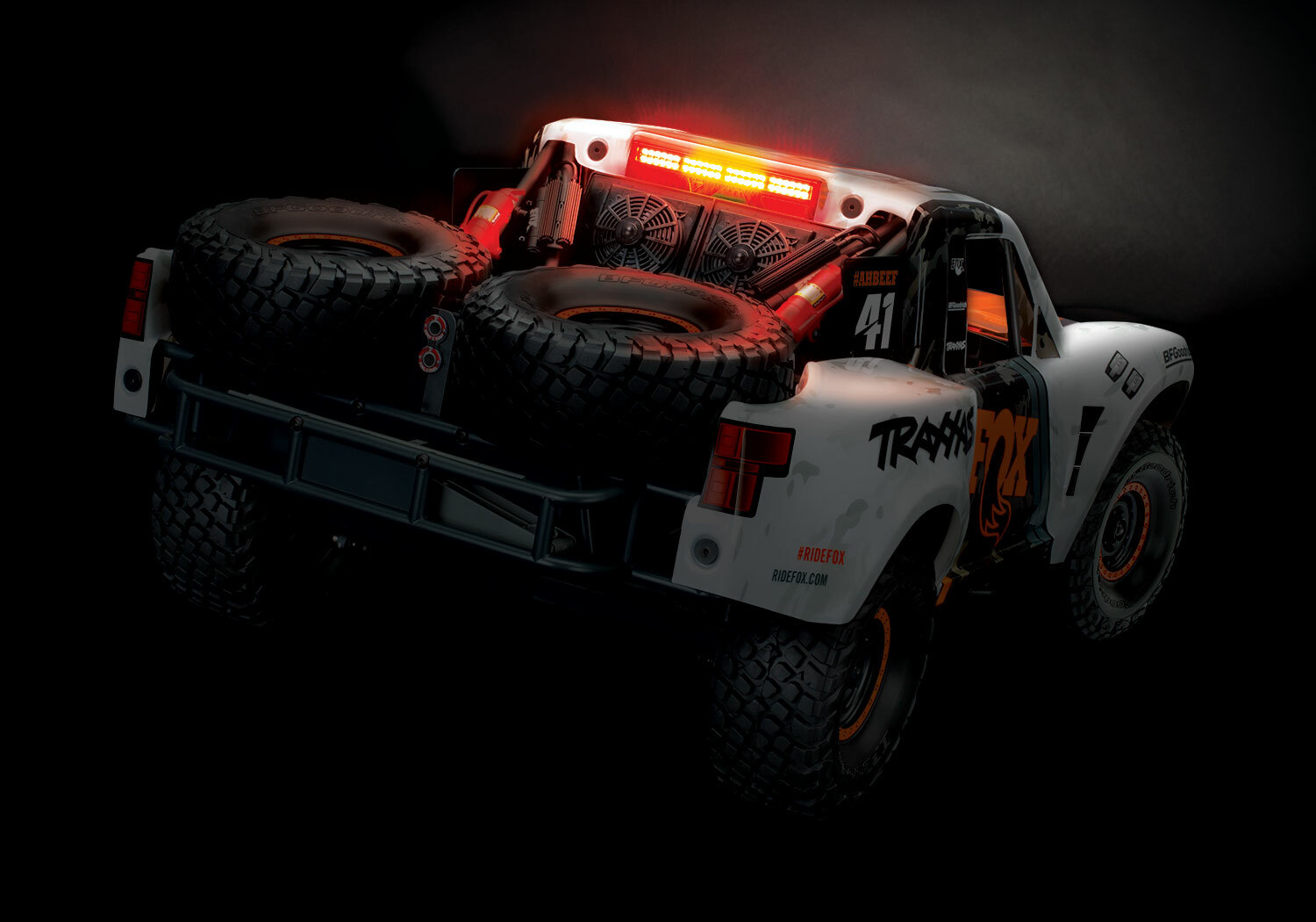 Traxxas UDR Unlimited Desert Racer Pro-Scale™ with Lights (VXL-6S/TQi/No Batt/No Chg) Traxxas UDR Unlimited Desert Racer Pro-Scale™ with Lights (VXL-6S/TQi/No Batt/No Chg)