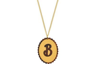 Scallop Initial Pendant with Chain Necklace Scallop Initial Pendant with Chain Necklace