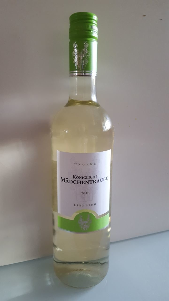 Ungarn Königliche Mädchentraube Ungarn lieblich, Weißwein 2016 050