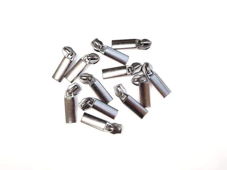 Sallie Tomato #5 Zippers by the Yard White With Gunmetal Black Coils