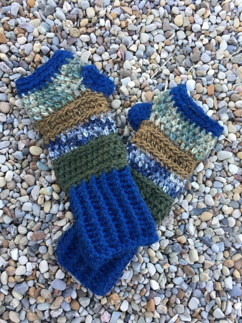 Fingerless Alpaca Gloves - Blue, Green, Bronze