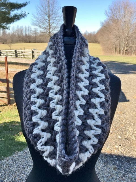 Stormy Weather Cowl - White and Gray 18075