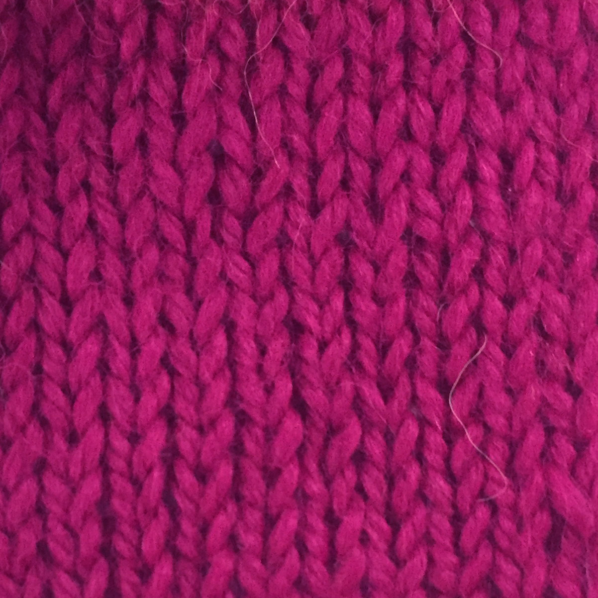 Snuggle Bulky Alpaca Blend Yarn - Kiss Snuggle Bulky Alpaca Blend Yarn - Kiss