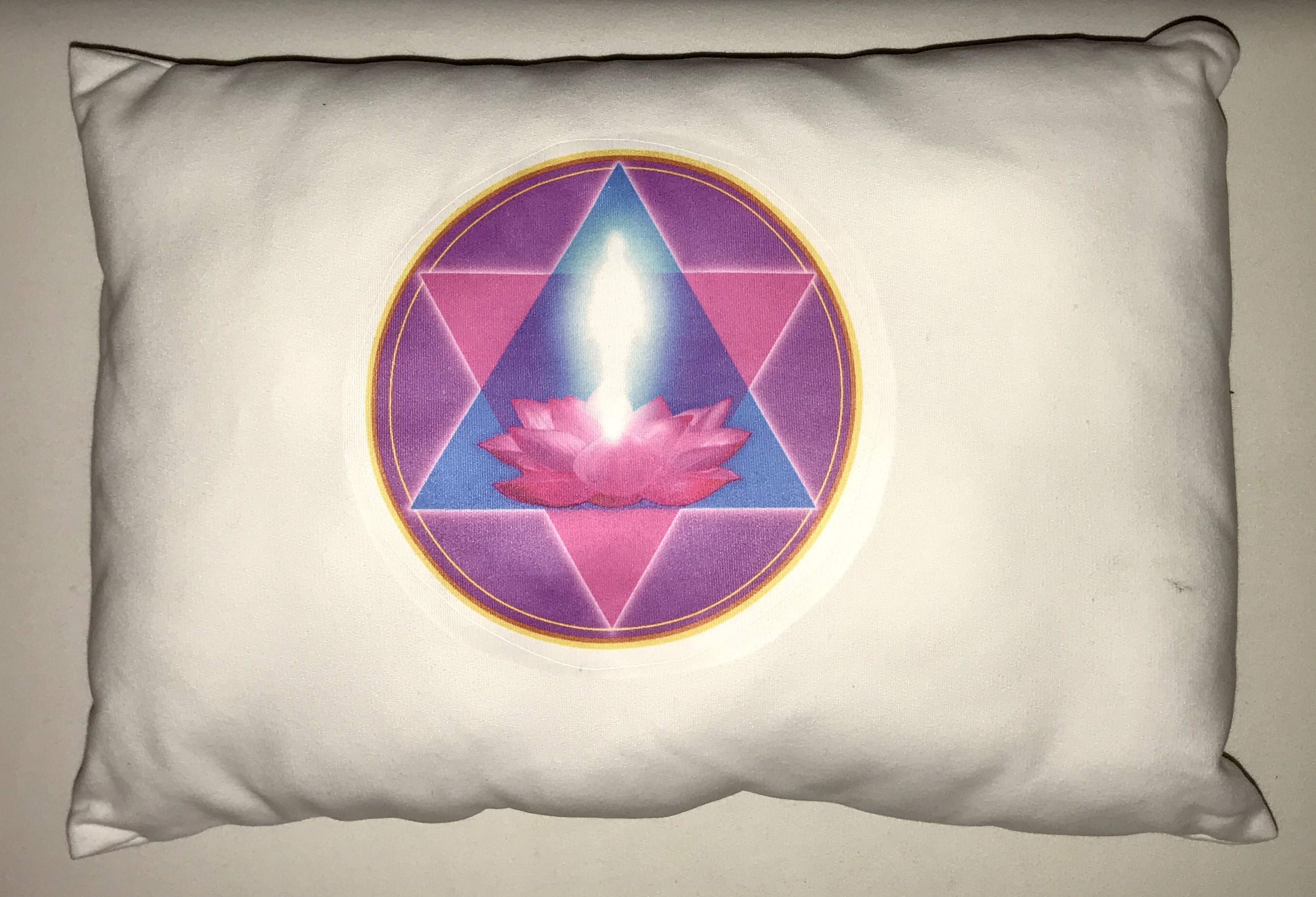 Almohada Símbolo Maestro Almohada con relleno incluido para camilla o colchoneta para tus sesiones o para uso personal, viajes, etc.