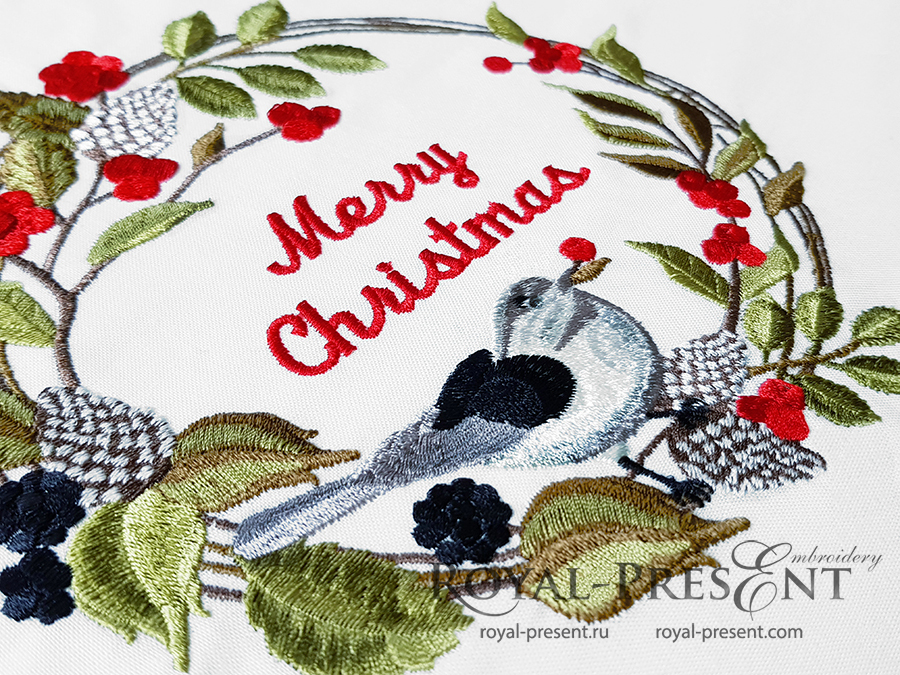 Winter wreath with a Wagtail bird Machine Embroidery Design - 3 sizes