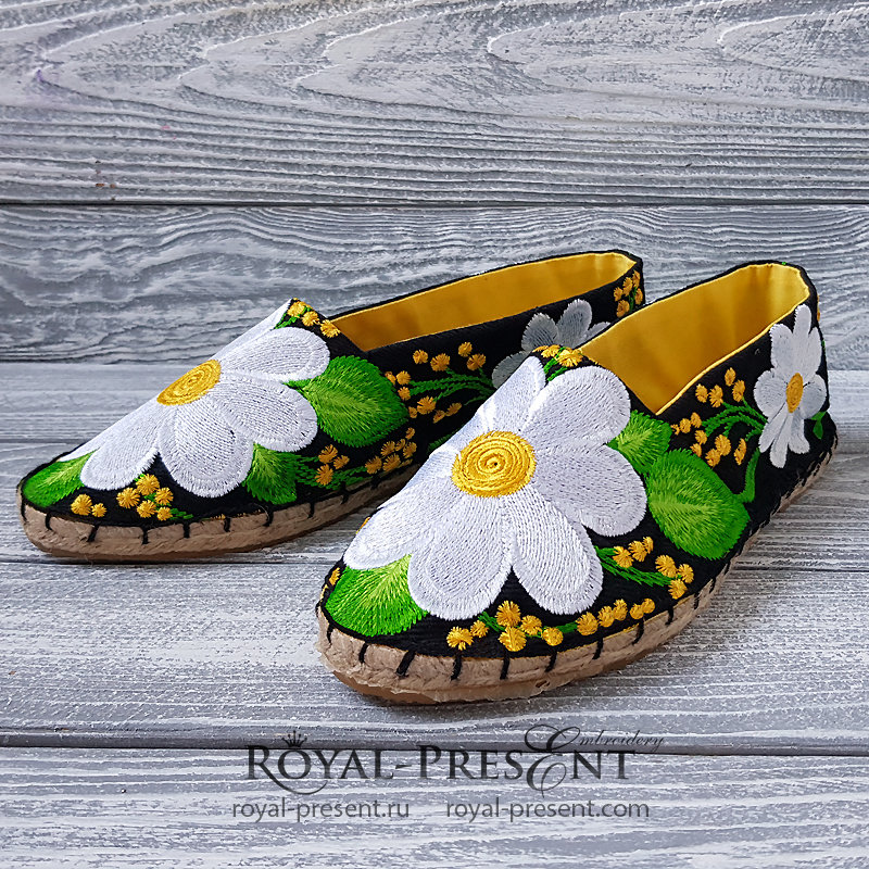 Daisies Espadrilles Machine Embroidery Pattern - 4 sizes