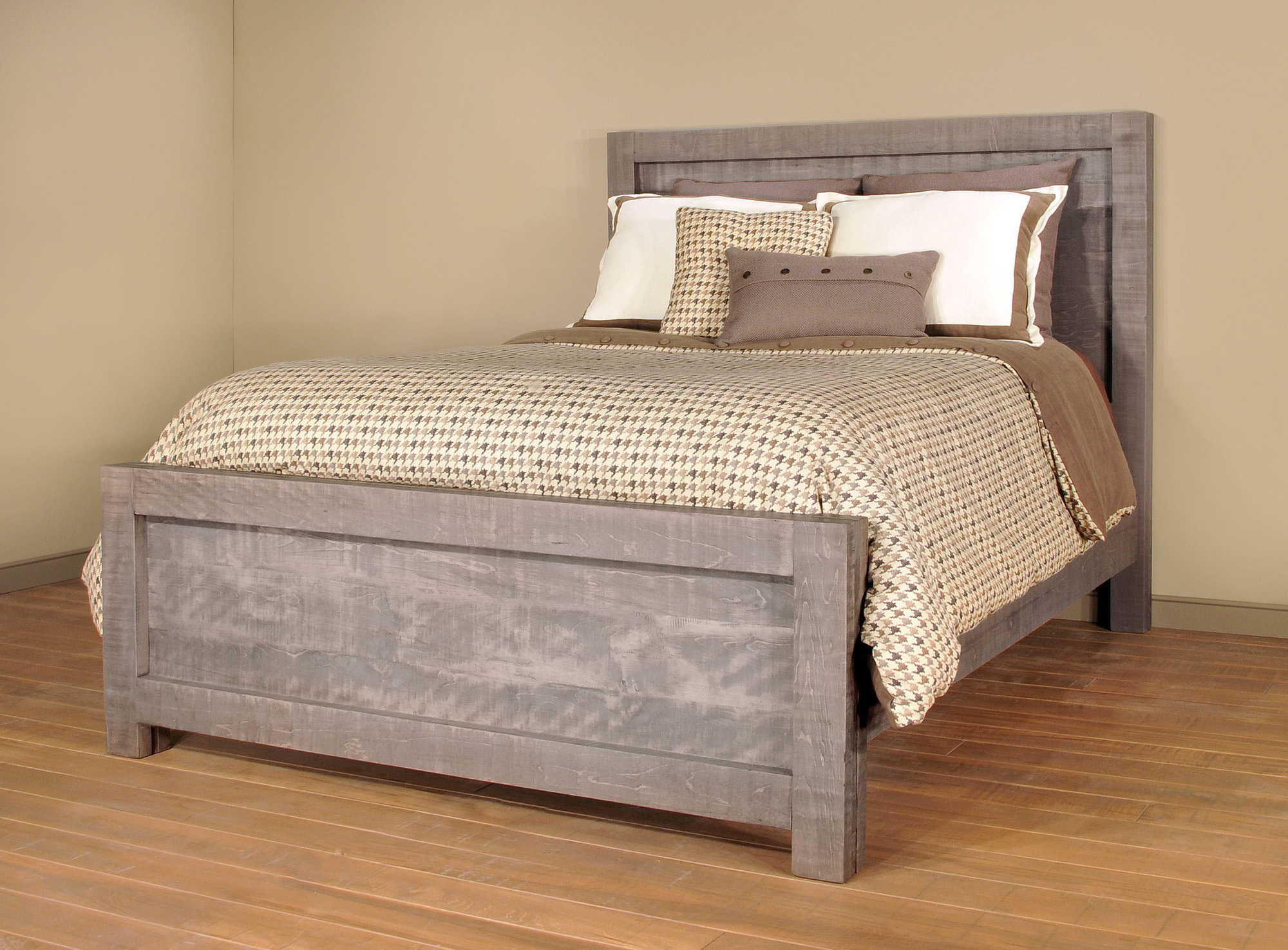 Sequoia Queen Bed by Ruff Sawn SQB5666