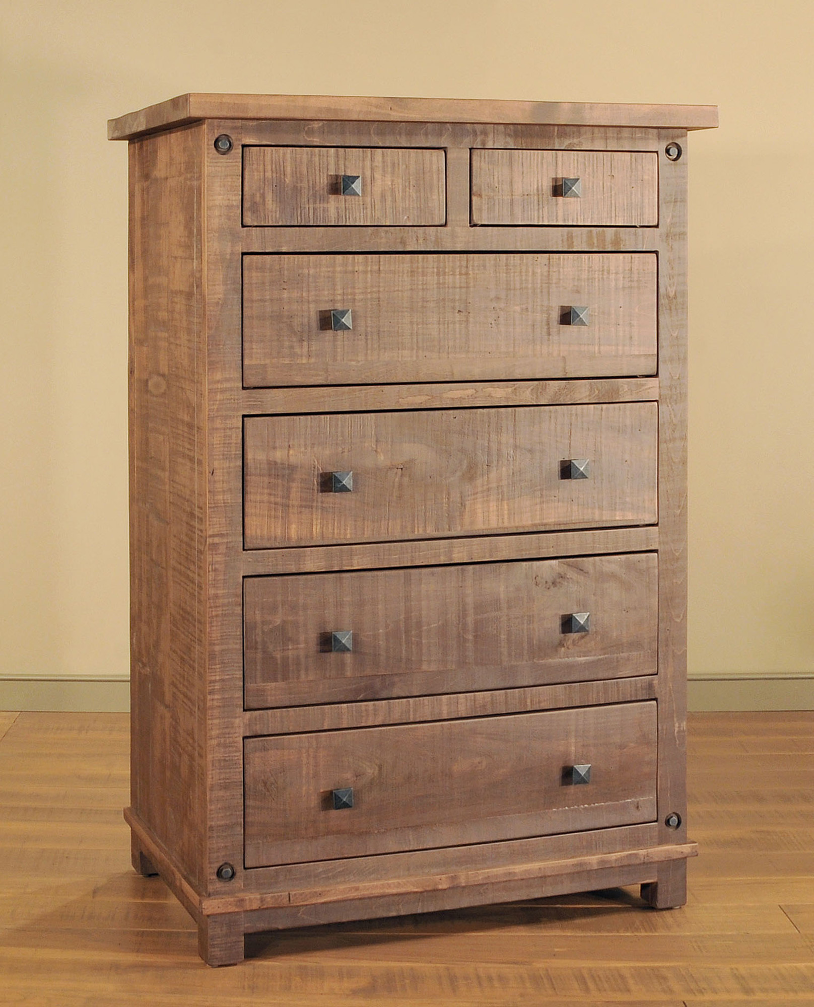 Muskoka Chest by Ruff Sawn mkkc3653