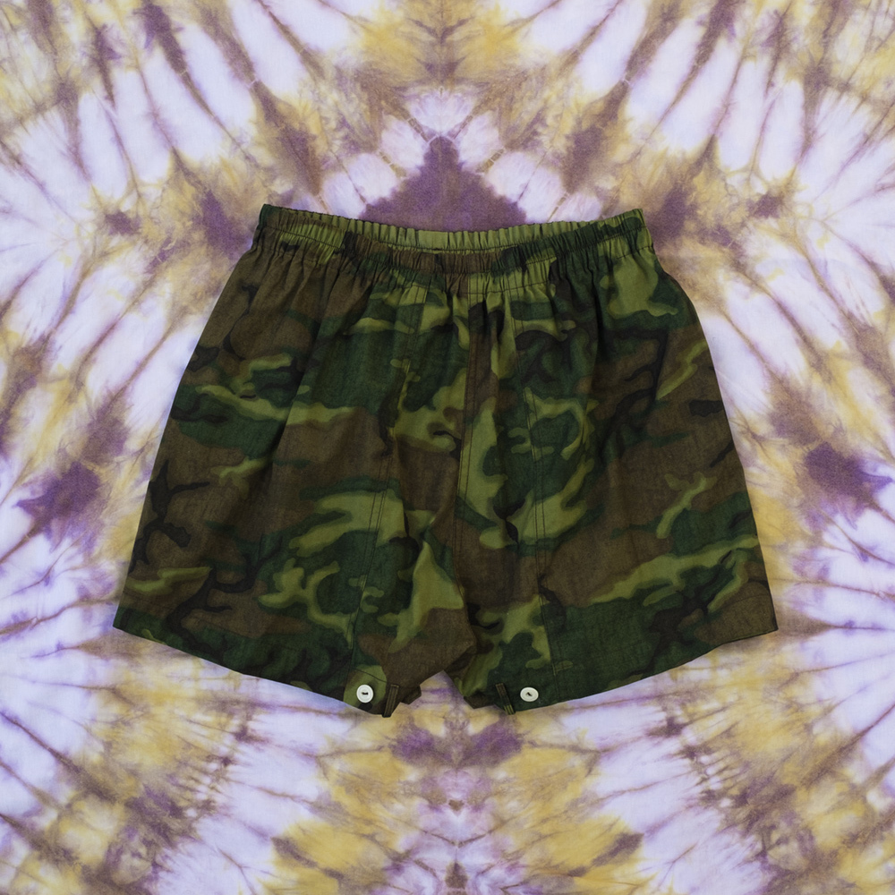 W'menswear Mess Shorts in Camo MST-J