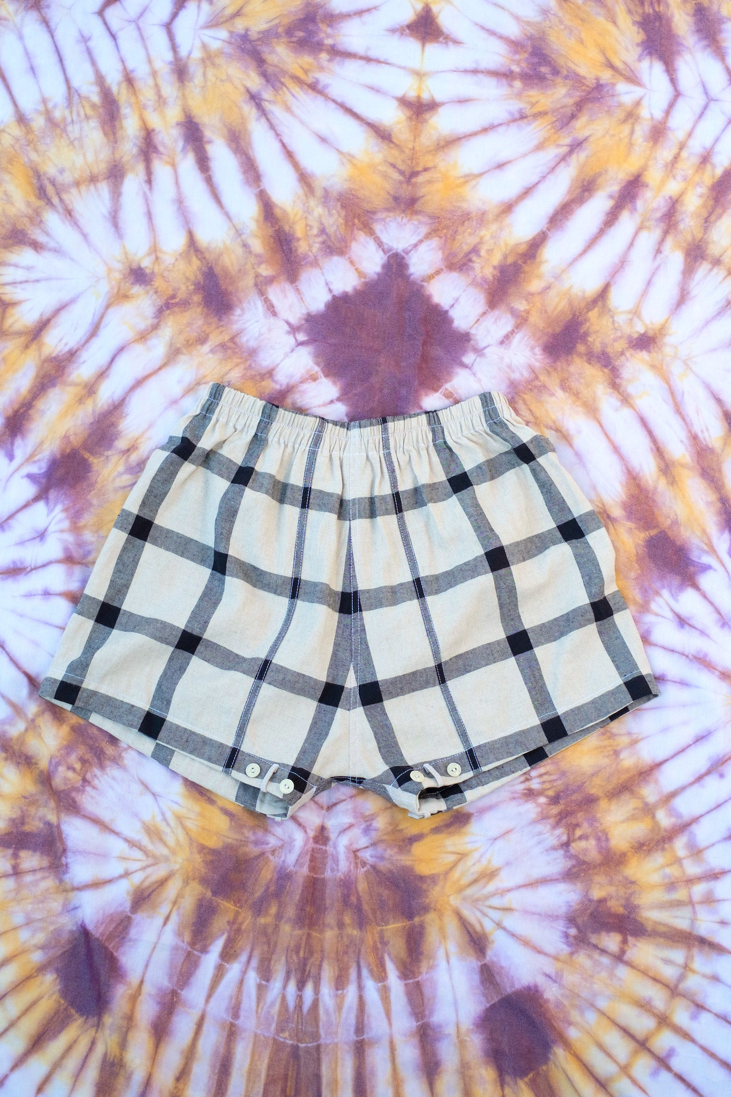 W'menswear Mess Shorts in Check MST-C