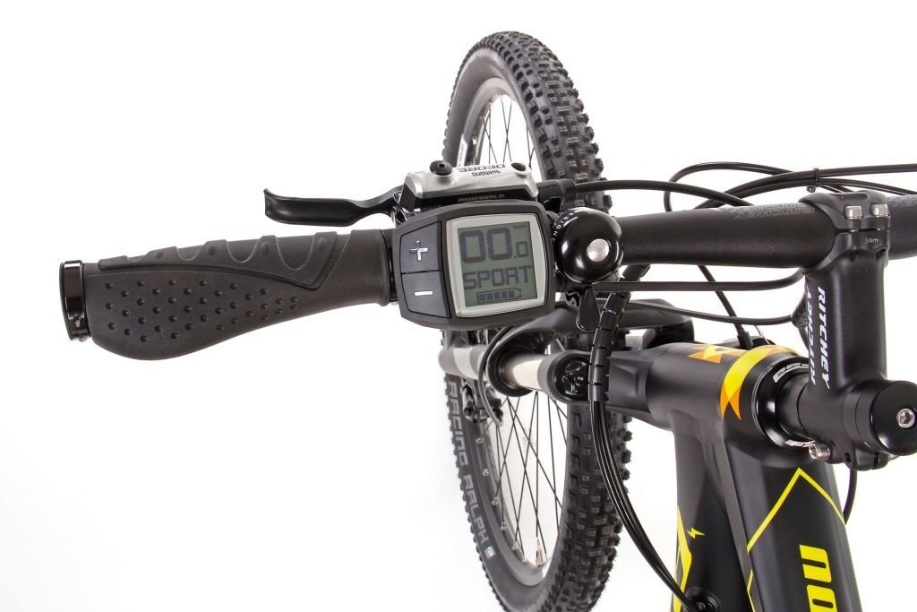 Apache MANITOU BOSCH PERFORMANCE CX - MTB sähköpyörä 27,5"