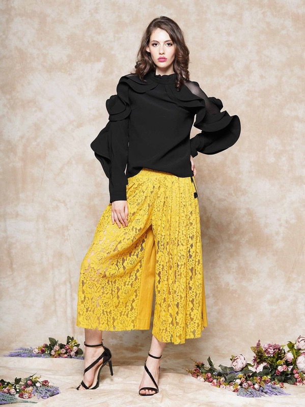 Showstopper Top