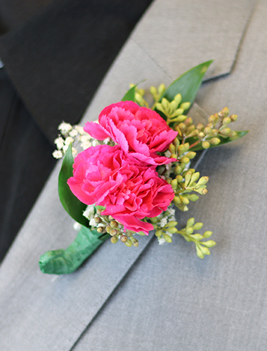 Miniature Carnation Boutonniere 030A138-6401