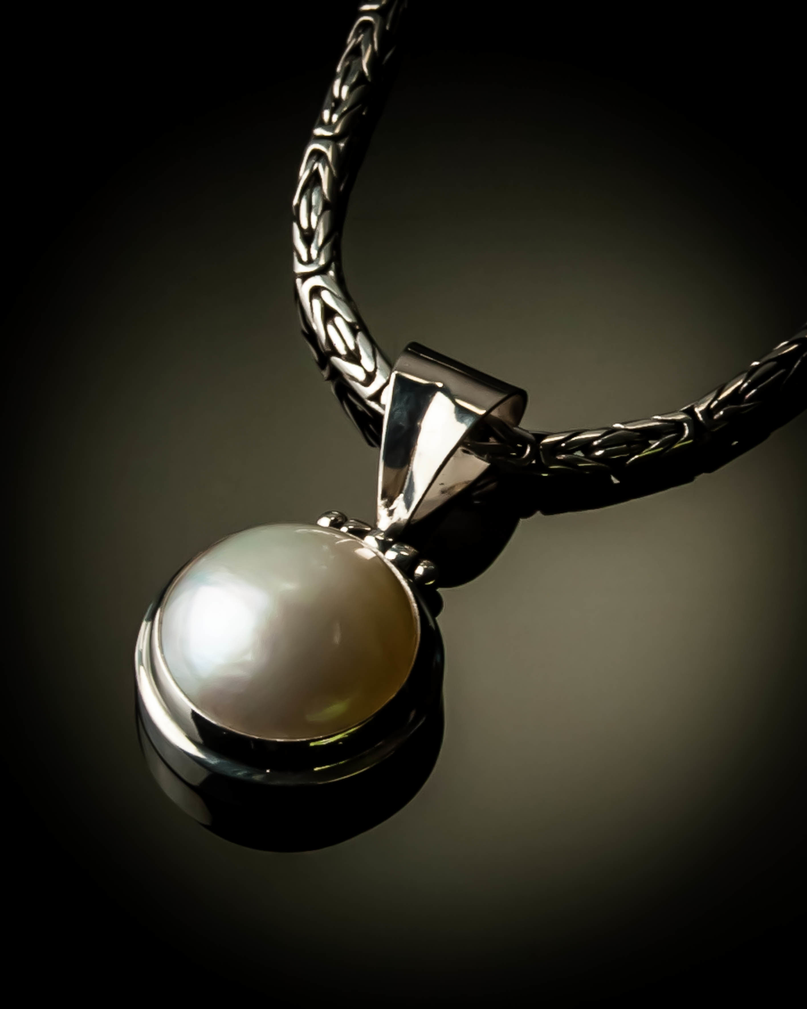 Mabe Pearl Sterling Silver Pendant P-APD-1110