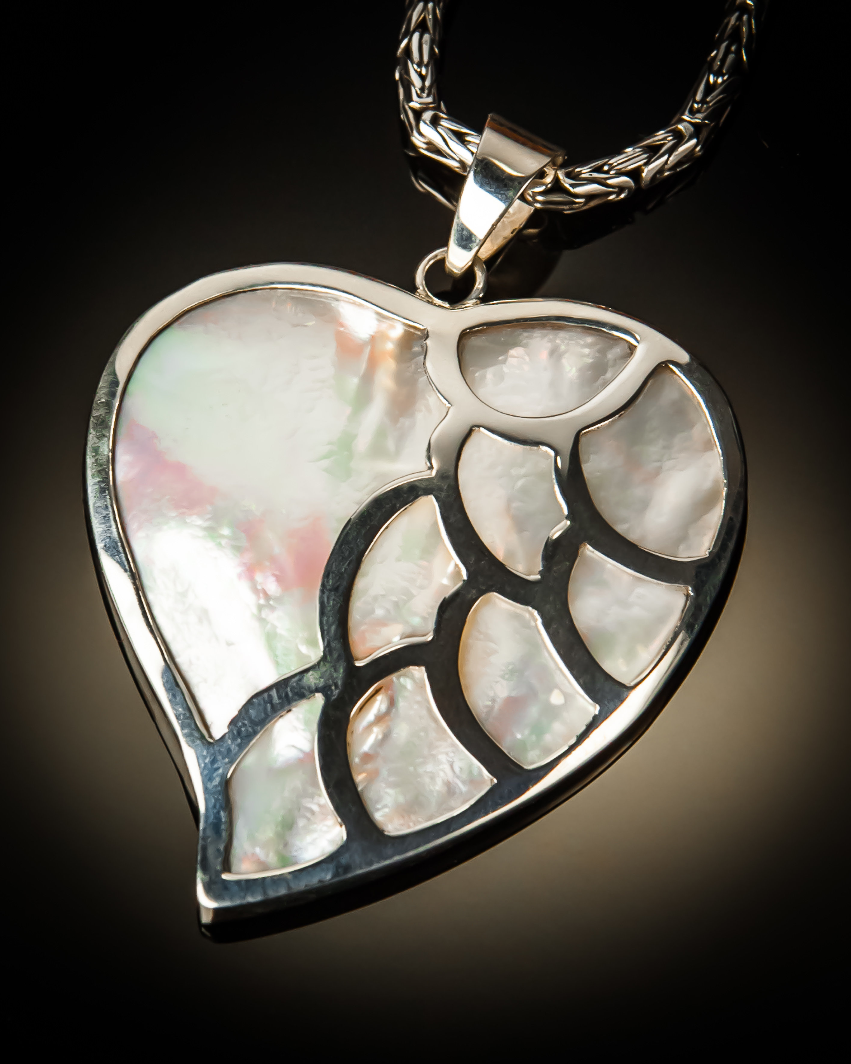 Mother of Pearl Heart With Sterling Silver Scallop Pendant P-09070
