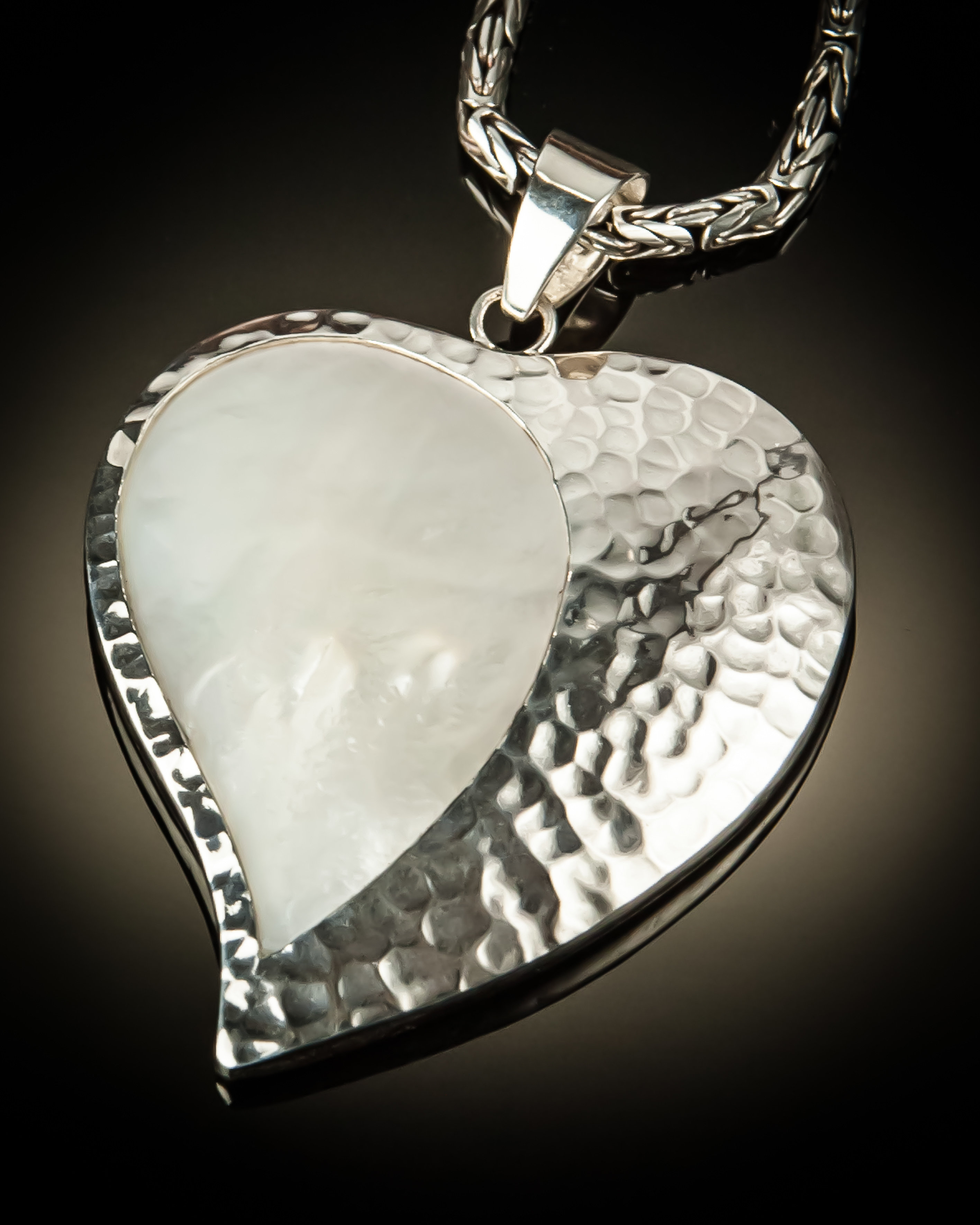 Mother of Pearl with Hammered Silver Heart Pendant P-09069