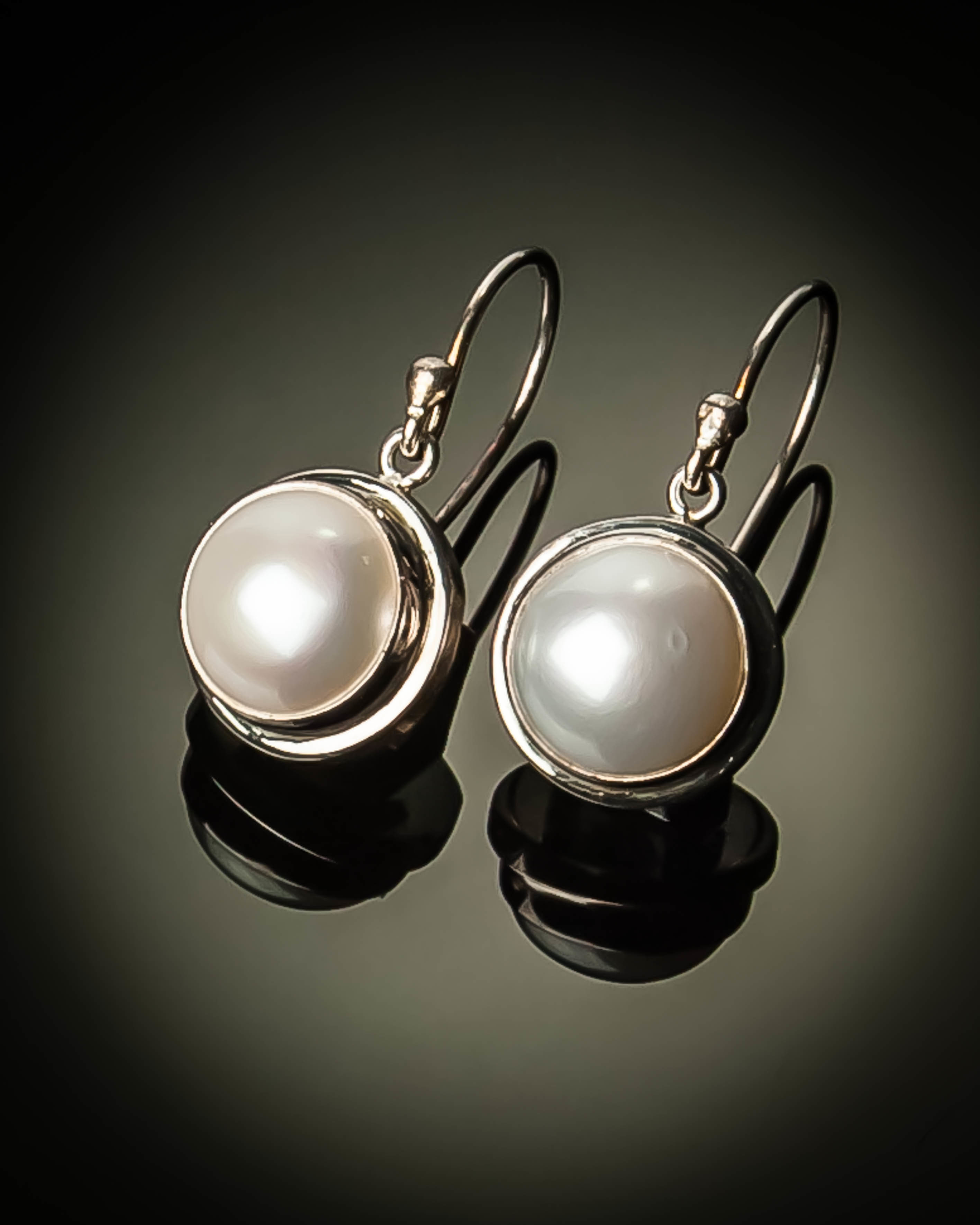 Mabe Pearl Sterling Silver Small Earrings ER-09066