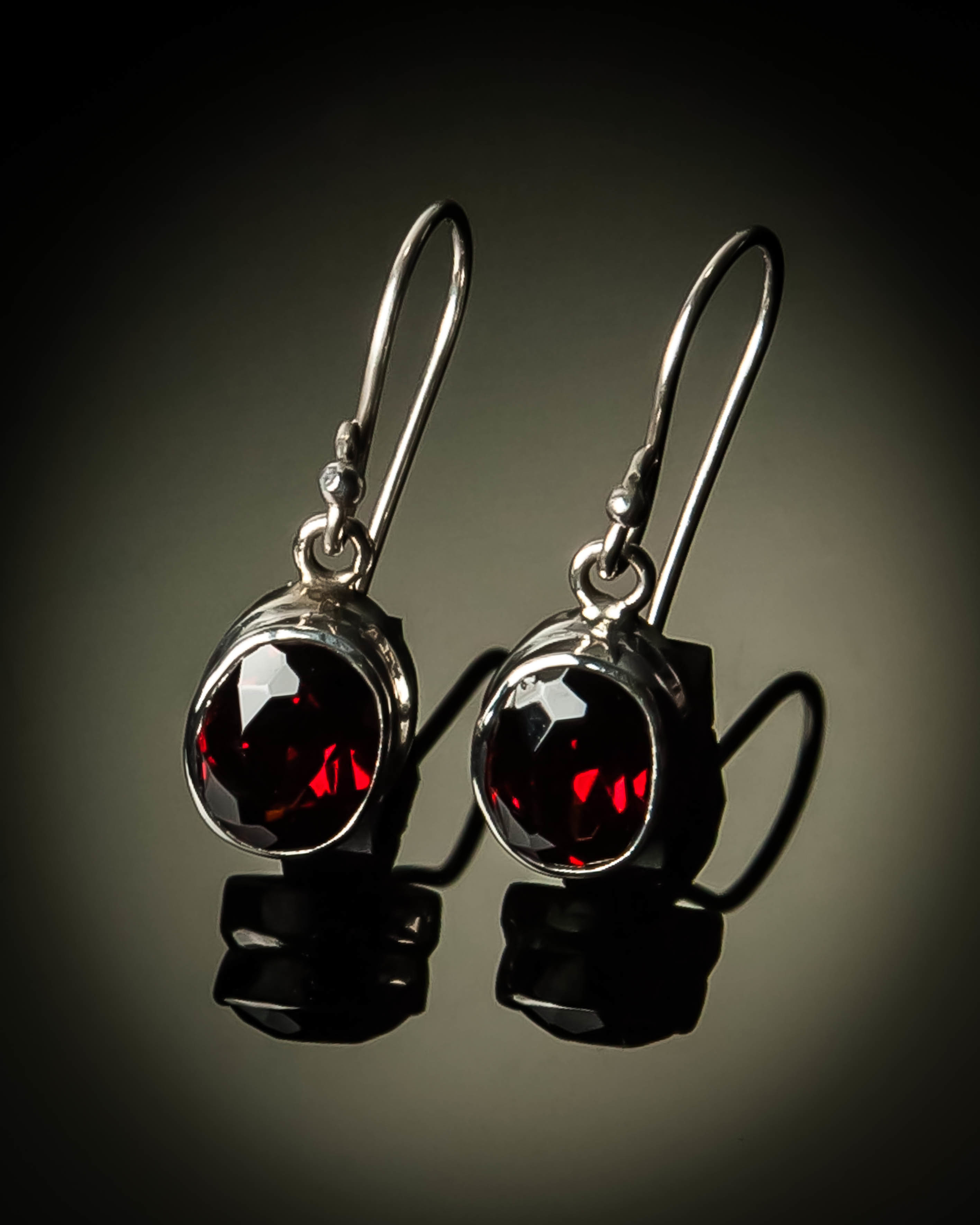 Sterling Silver Natural Garnet Earrings ELE-AER-XXX Garnet