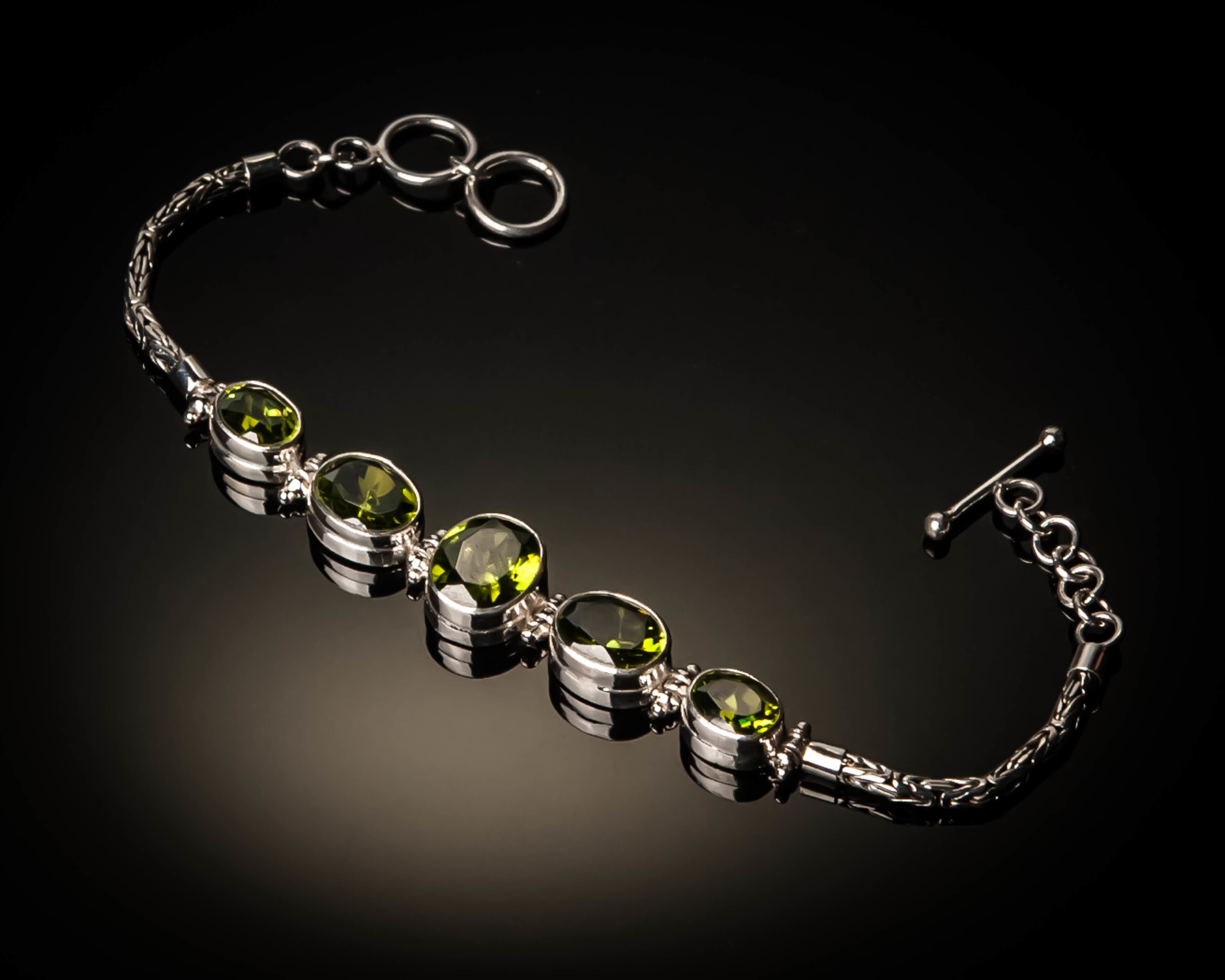 Sterling Silver Natural Peridot Bracelet AGL-XXX Peridot