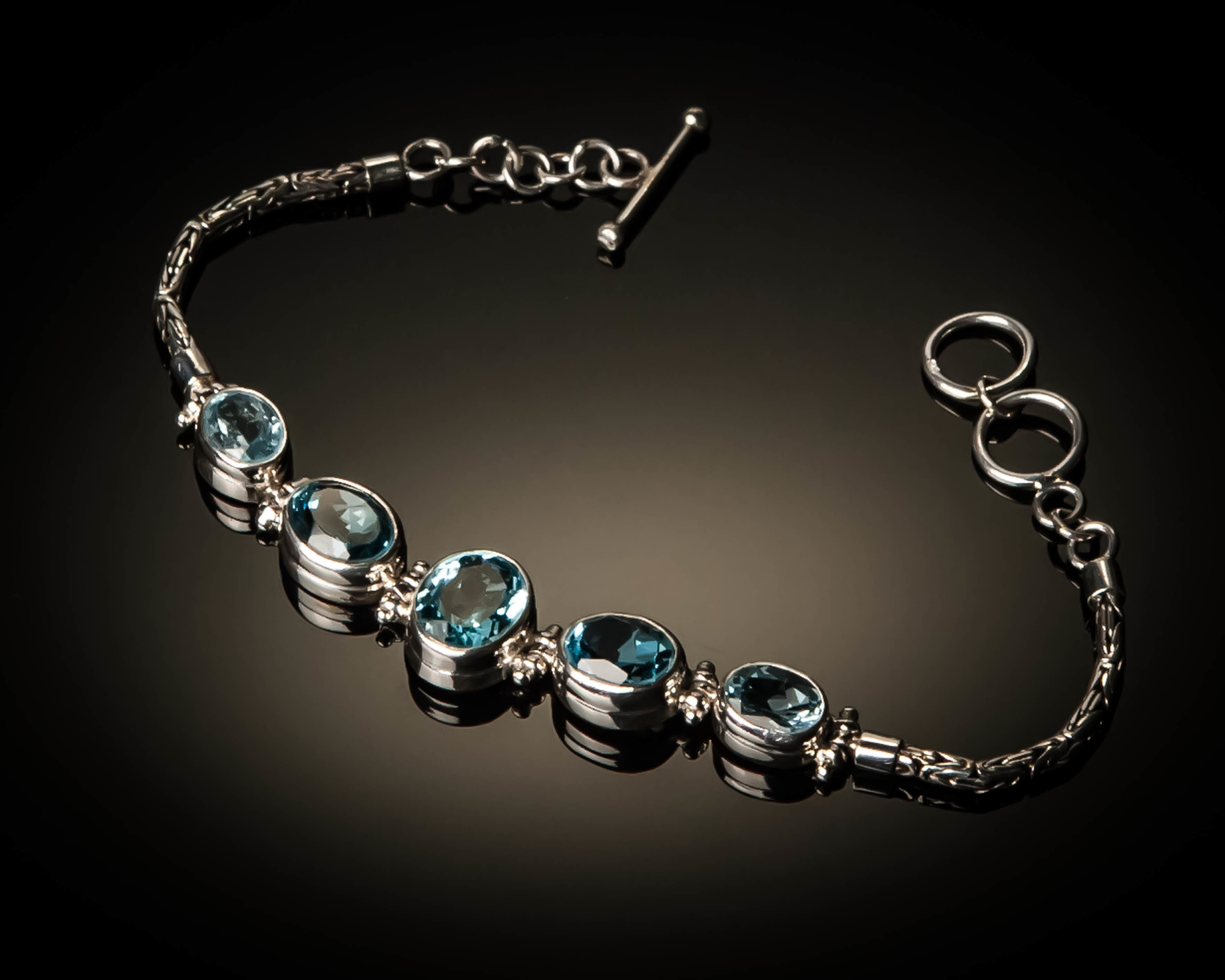 Sterling Silver Natural Blue Topaz Bracelet AGL-XXX Blue Topaz