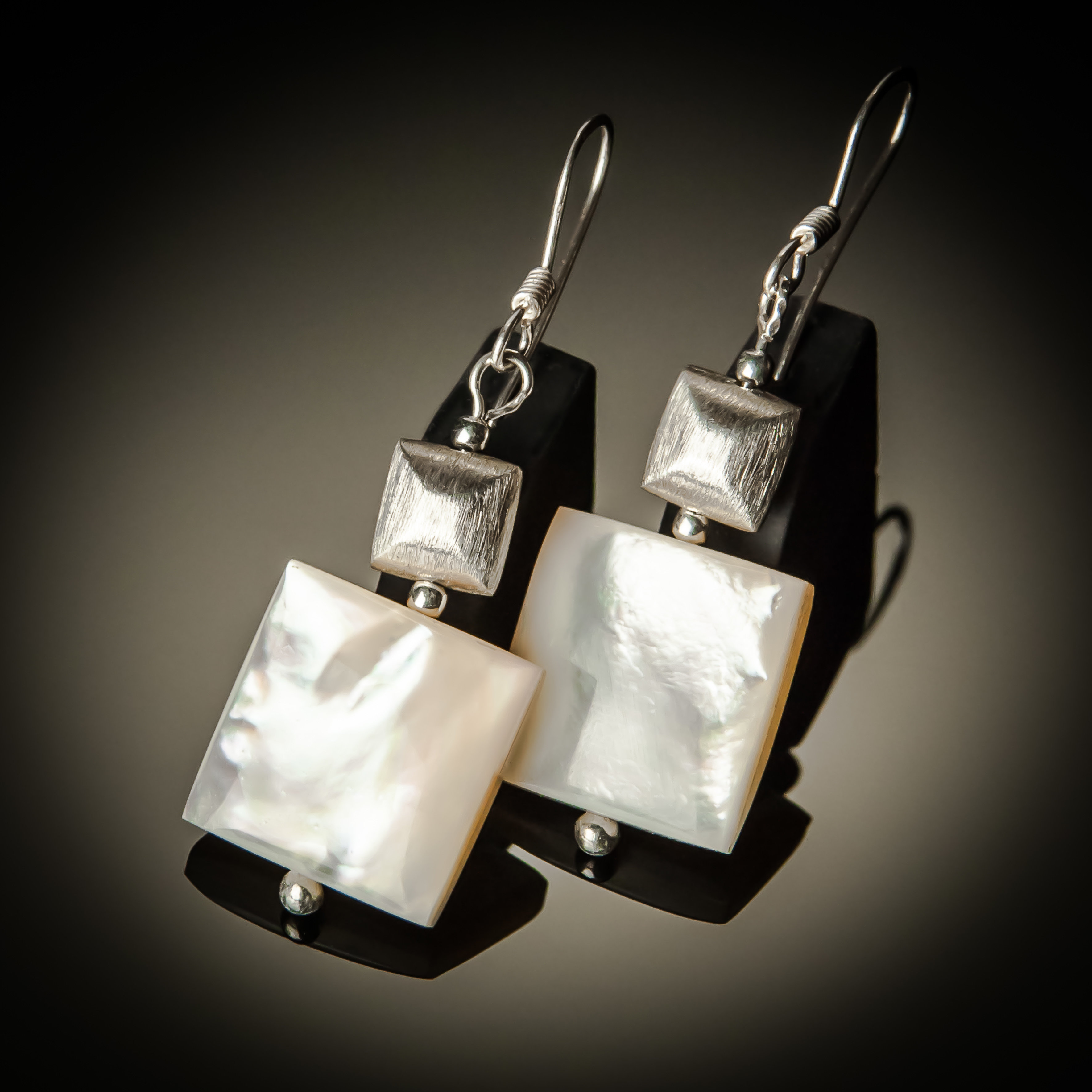 Mother of Pearl Square with SS Square Earrings 658-C-ER-Mop