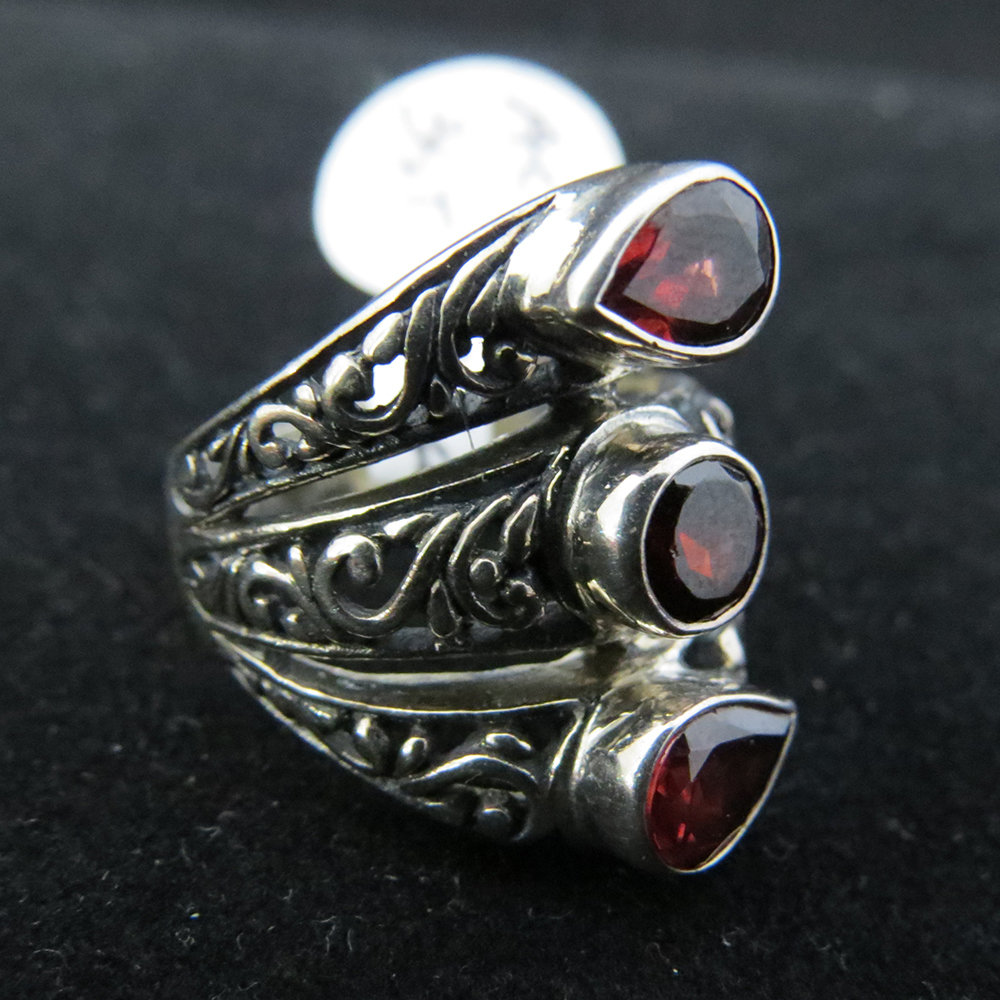 Sterling Silver Ornate 3 Garnet Ring R-ACC-3stone
