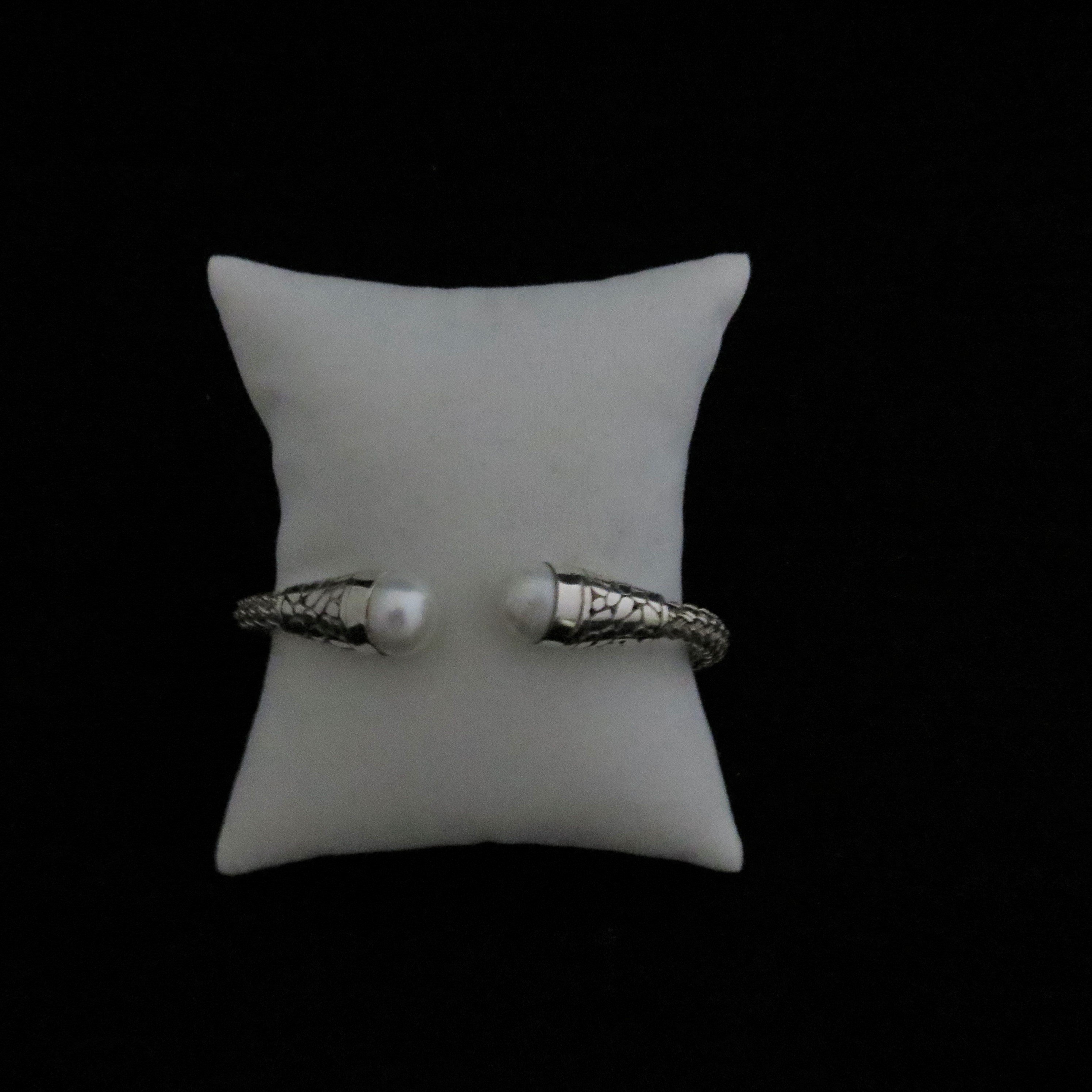 Sterling Silver Flexible Mabe Pearl Bangle BR-AGL-2414
