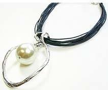 Leather Necklace With Oval/Pearl Pendant JNL-005-6383