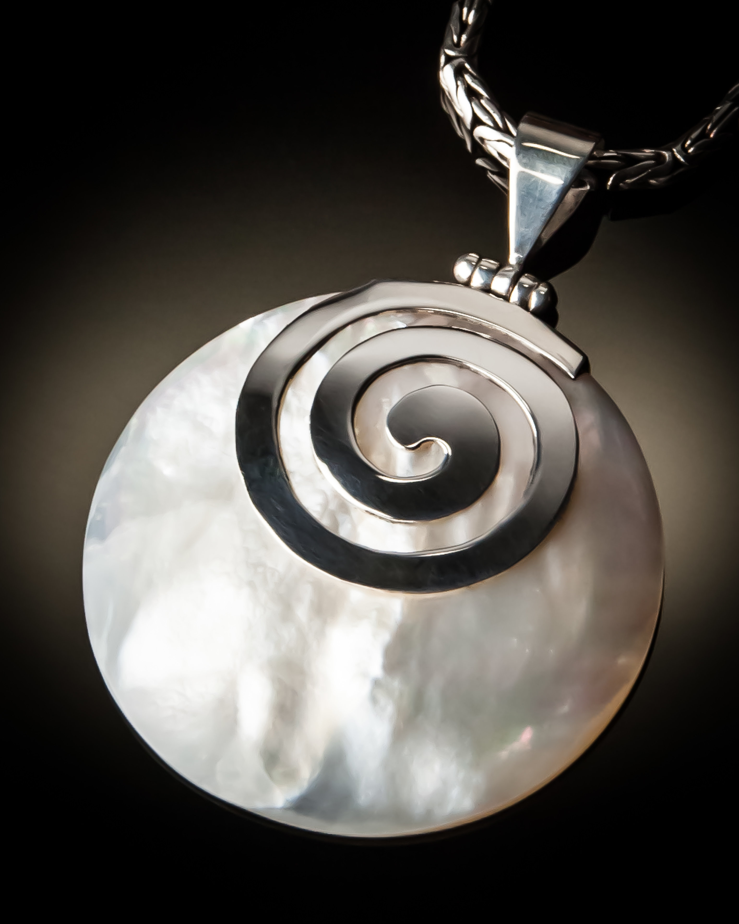 Mother of Pearl Sterling Silver Swirl Pendant P-09064 Mop