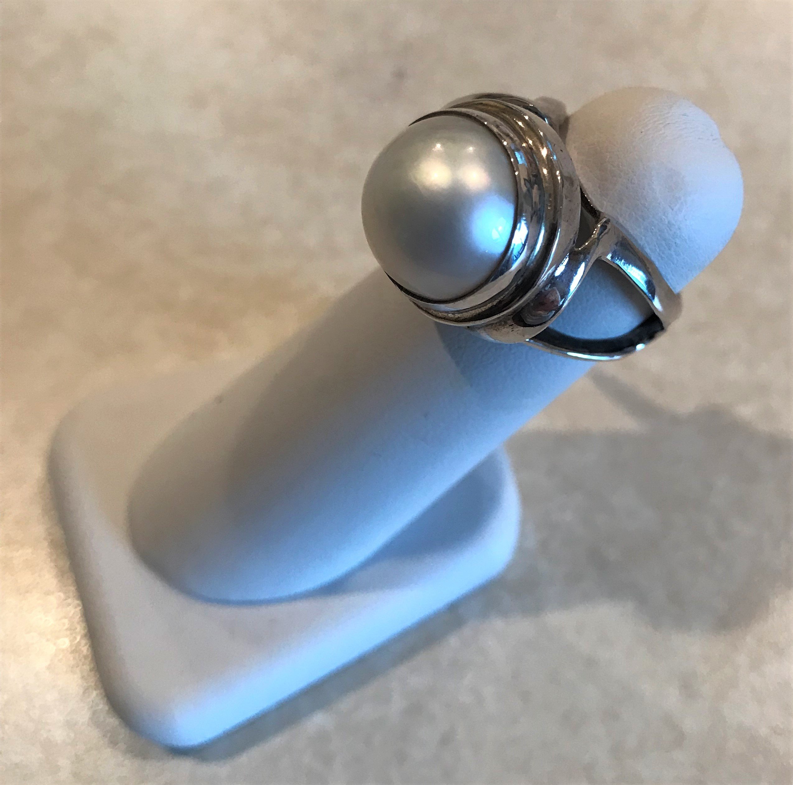 White Mabe Pearl Sterling Silver Ring ACC-White