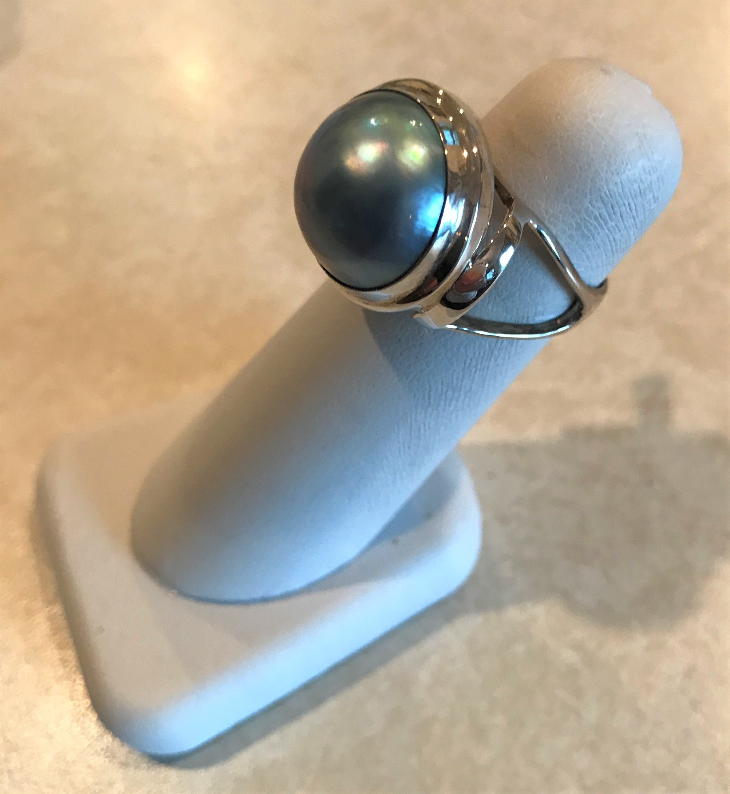 Black Mabe Pearl Sterling Silver Ring ACC-Black