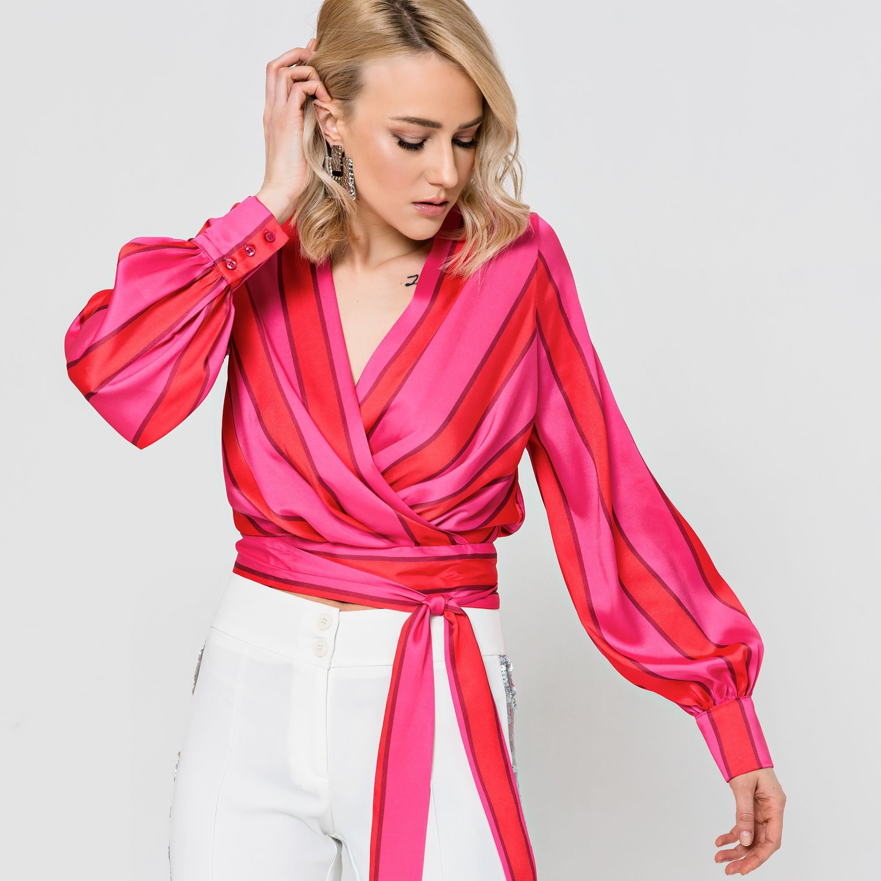 Red and Pink Striped Vneck top Acctopredpink