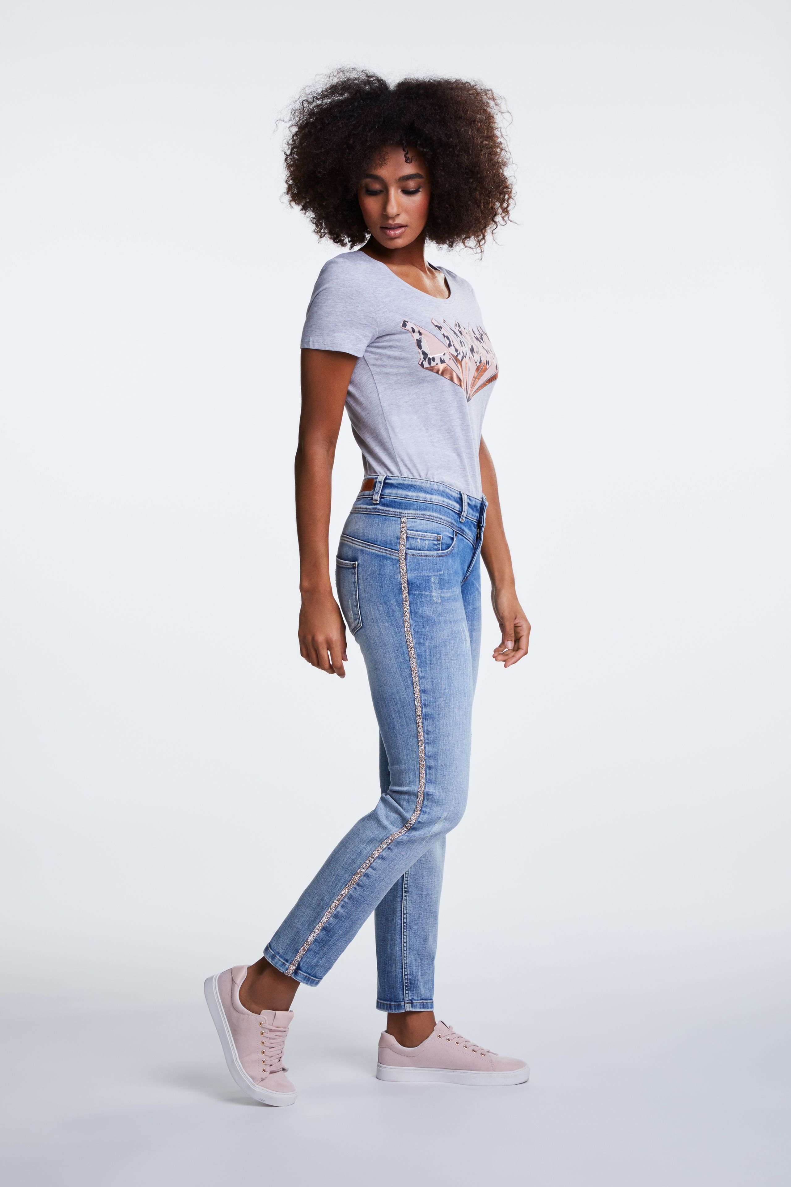 Denim Jeans with Sparkle Trim OUTR65301