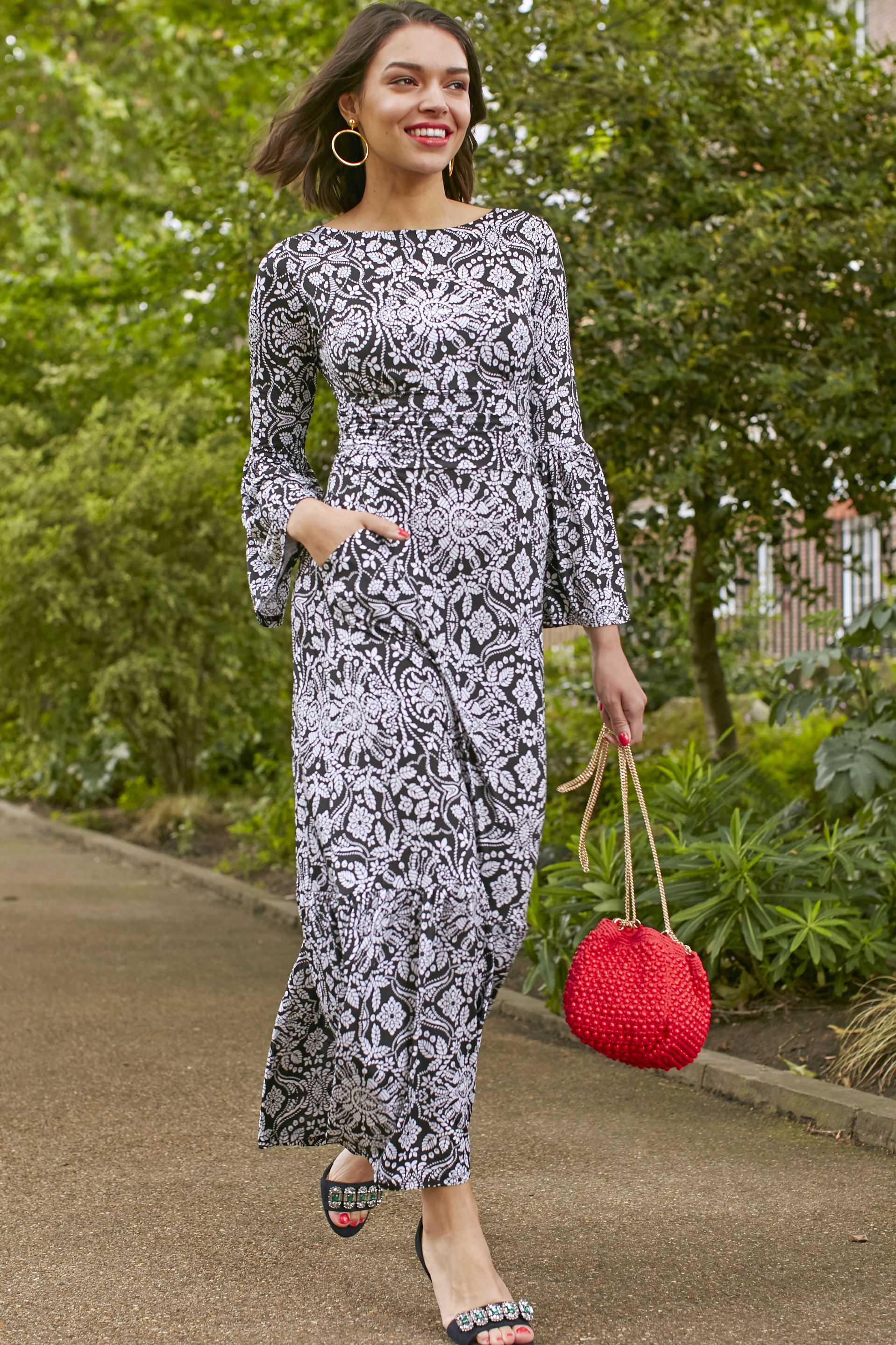 Yana Maxi Dress in Ville Chrome Print ONJENUYANA