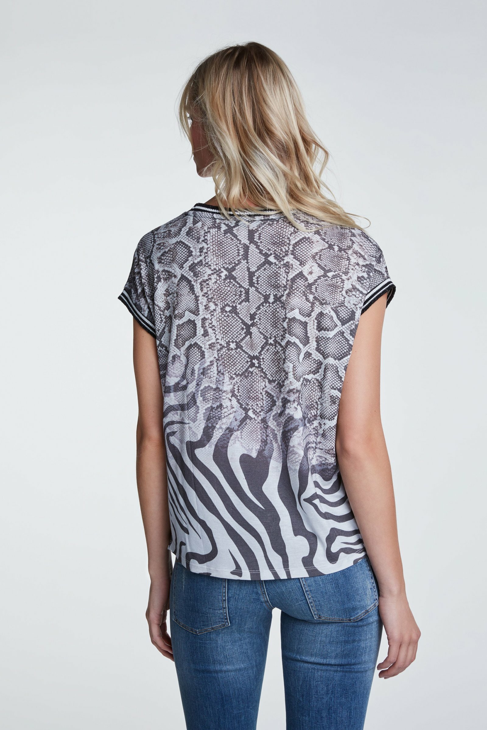Tshirt with Zebra Print