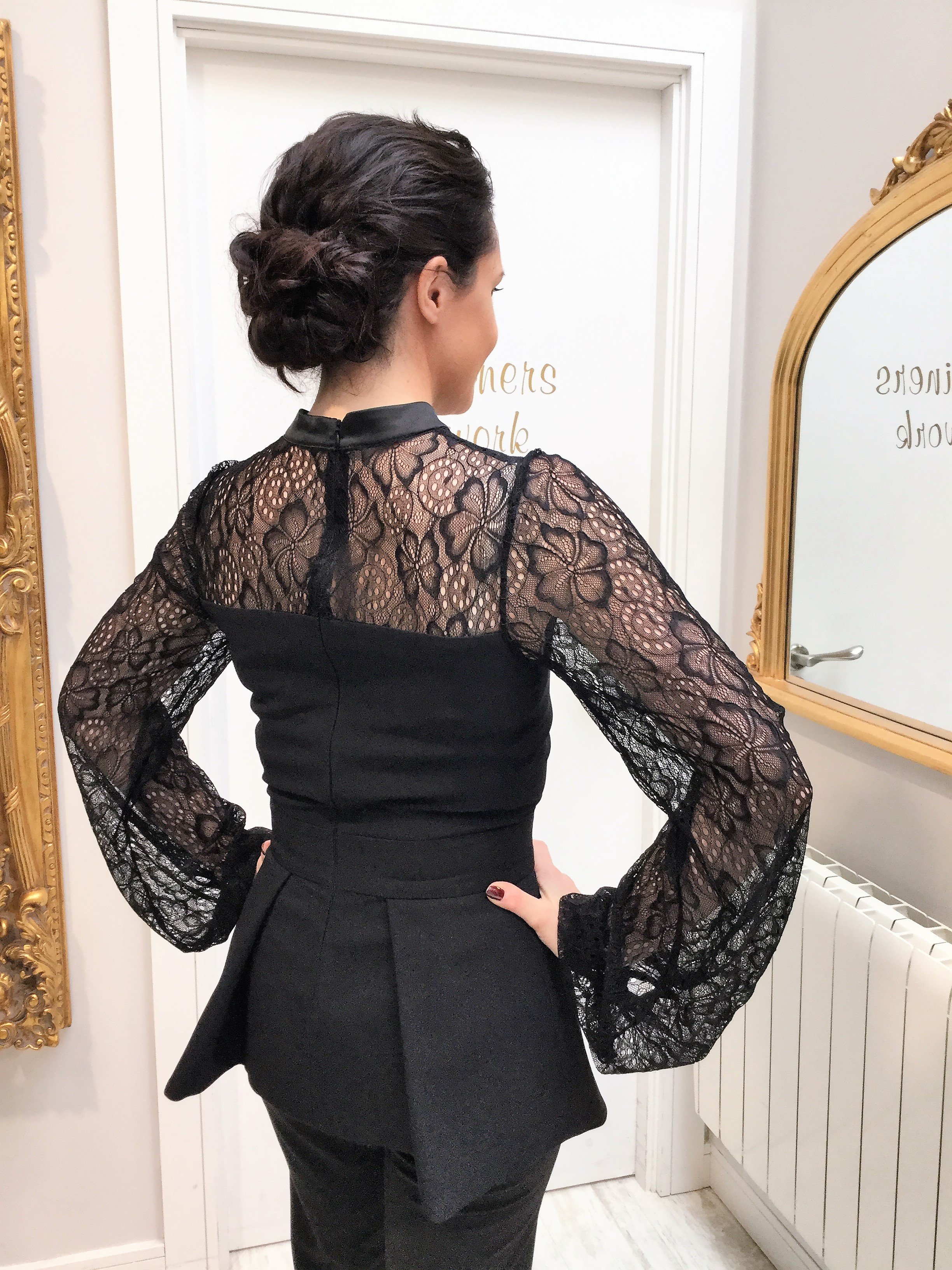Valentina Top With Bow And Lace Sleeves Black
