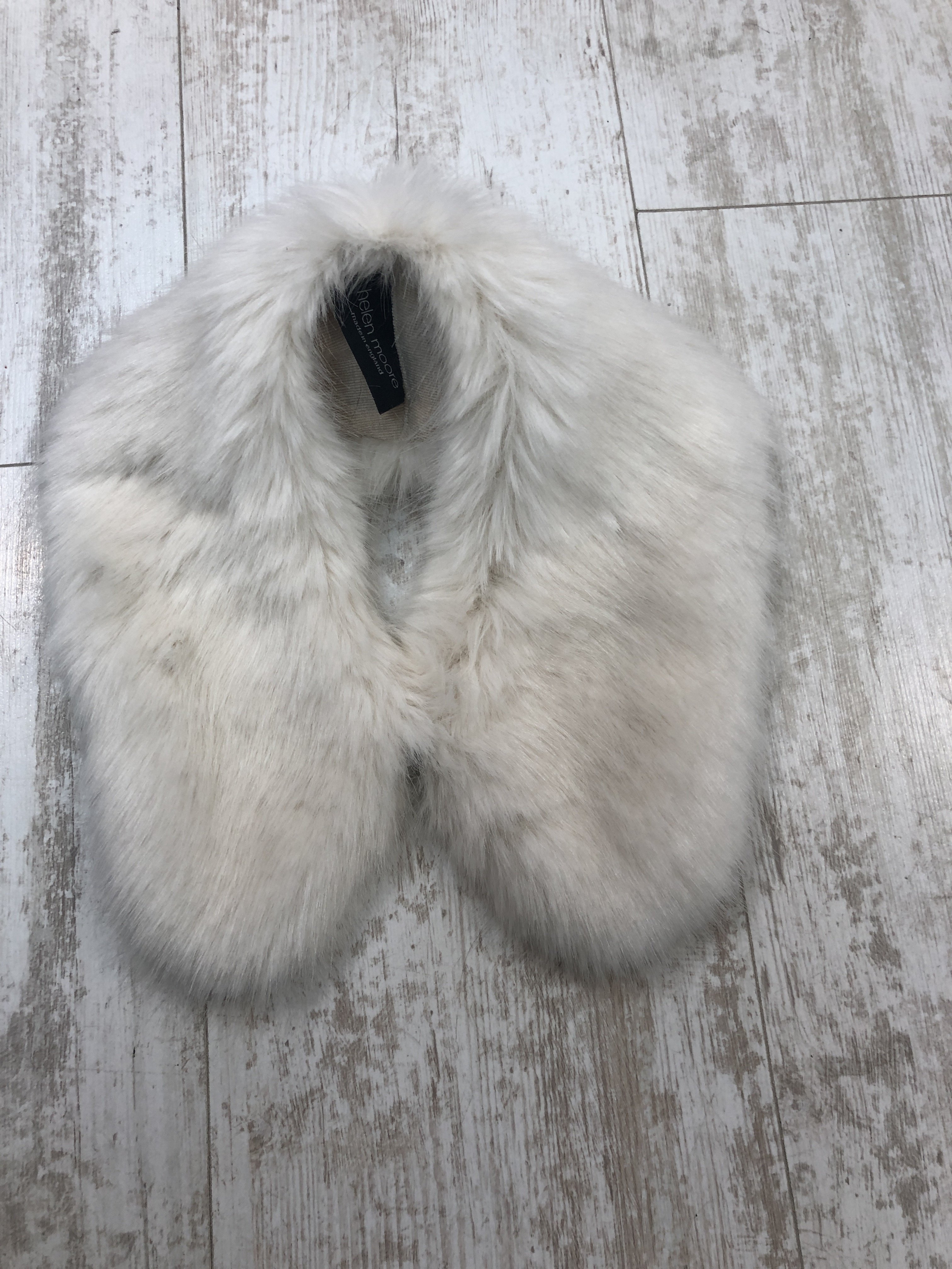 Helen Moore Shirt Collar Fur ermine 9BPFN5K90P6A4