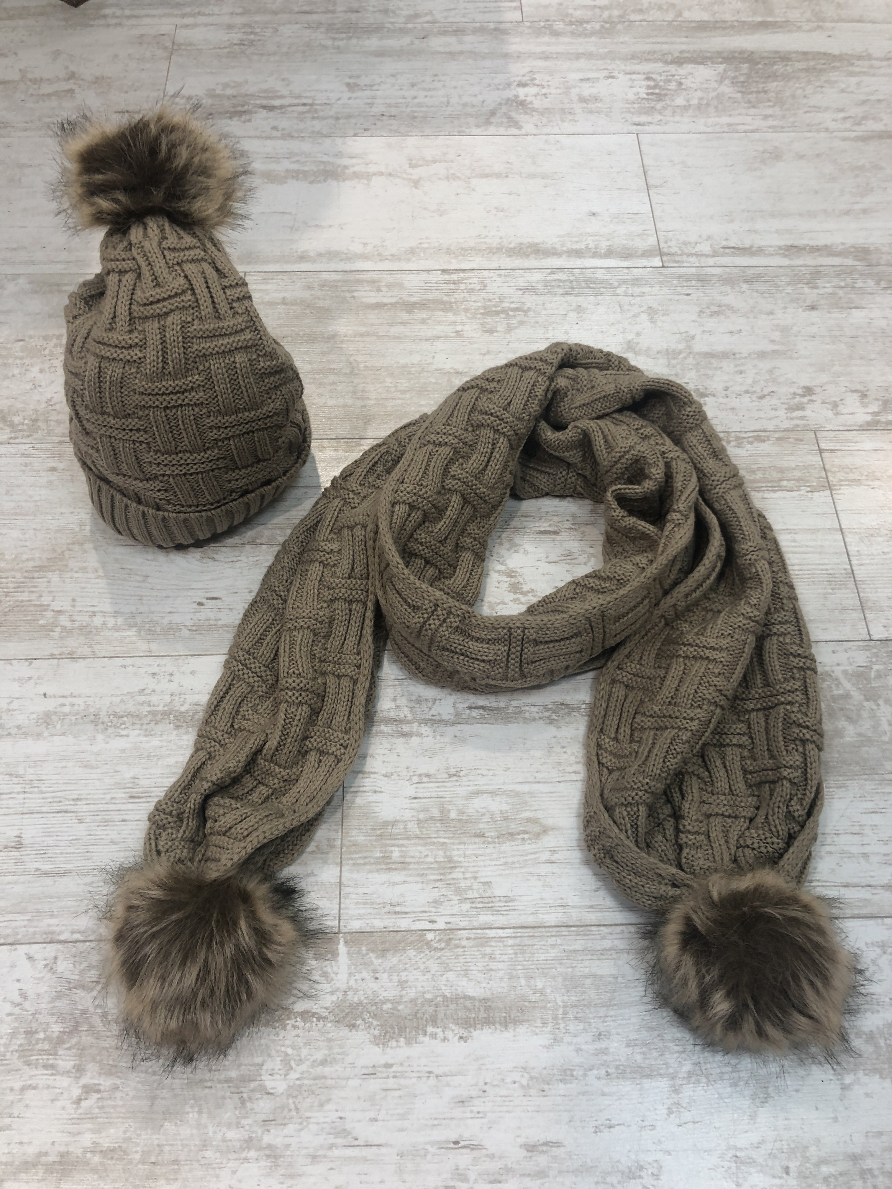 Hat And Scarf Set camel